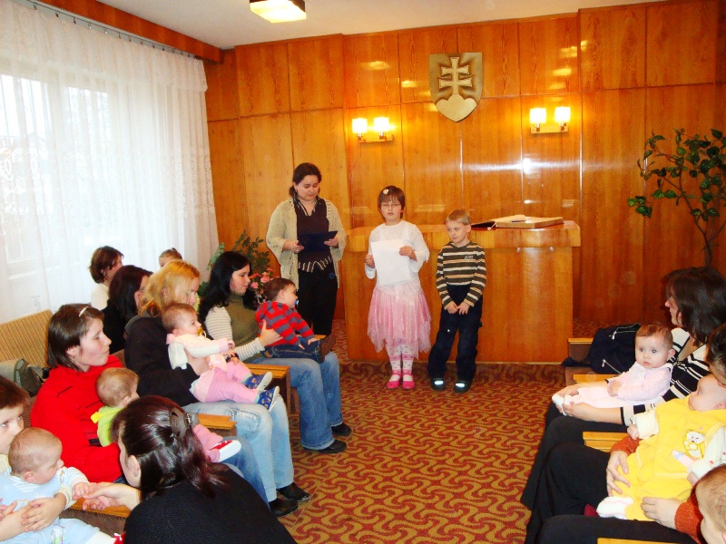 Fotogaléria Uvítanie detí narodených v r. 2008 (18) Uvítanie detí narodených v r. 2008