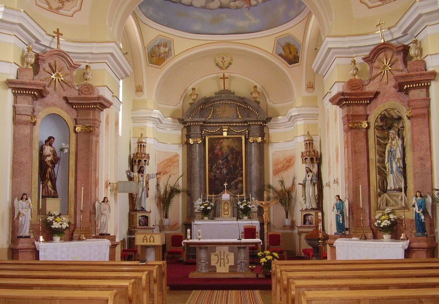 Fotogaléria Farský Kostol Všetkých svätých z r. 1812 - interiér (29) Farský Kostol Všetkých svätých z r. 1812 - interiér
