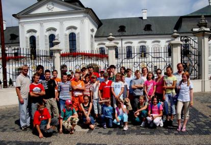 Pred prezidentským palácom Pred prezidentským palácom