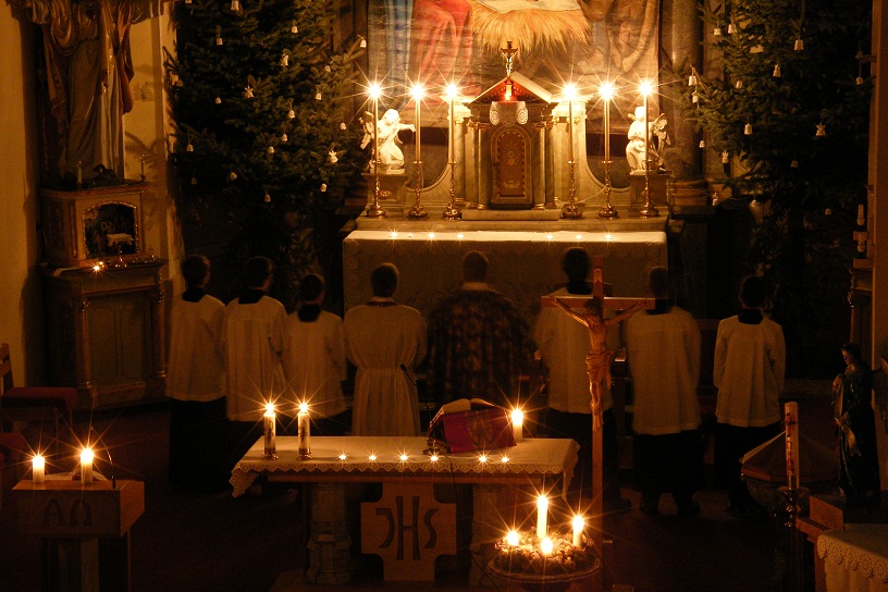 Fotogaléria Rorátne sv. omše (21) Rorátne sv. omše