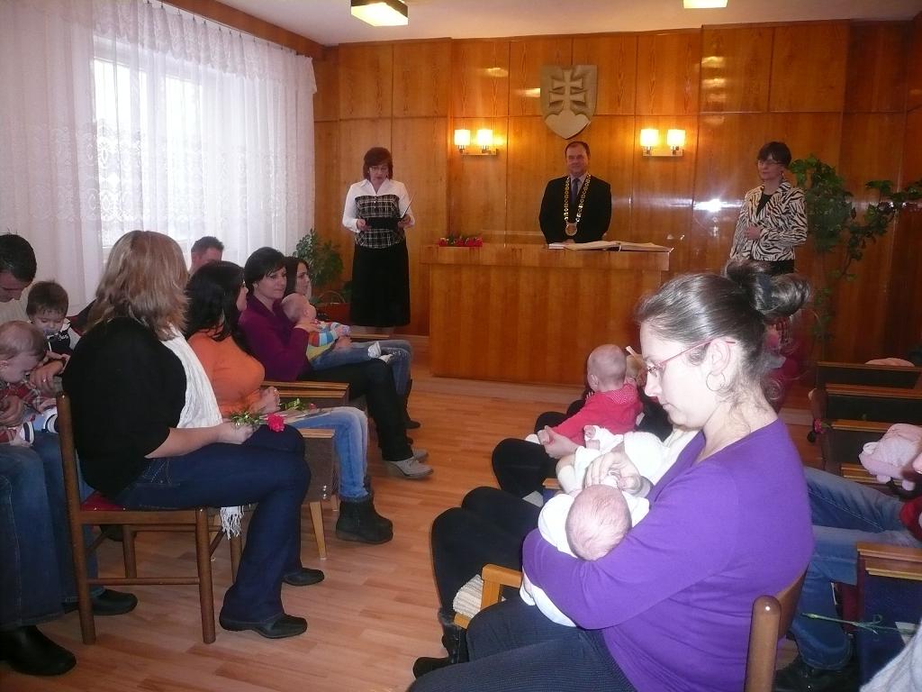 Fotogaléria Uvítanie detí narodených v r. 2012 (24) Uvítanie detí narodených v r. 2012