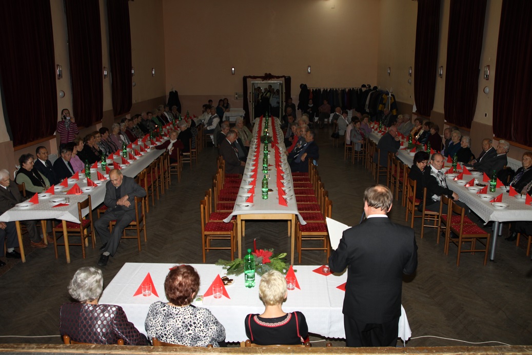 Fotogaléria Posedenie s dôchodcami 2013 (27) Posedenie s dôchodcami 2013