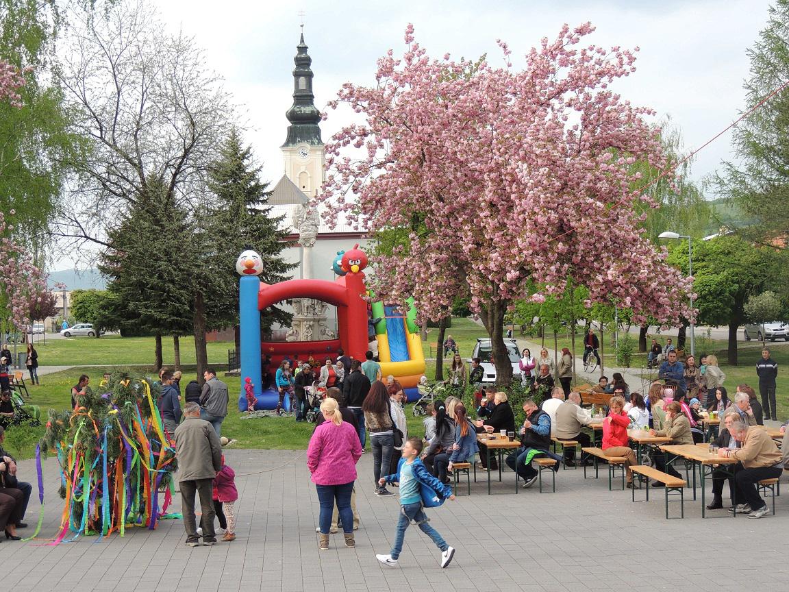 Fotogaléria Stavanie mája 2015 (151) Stavanie mája 2015