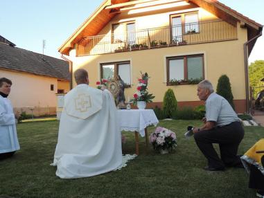 Slávnosť Božieho Tela - procesia Slávnosť Božieho Tela - procesia